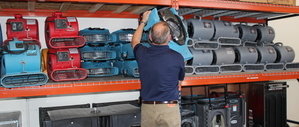 Water Damage Smryna Technician Prepping Air Movers